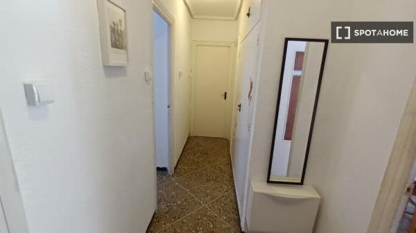 Piso de 1 dormitorio en alquiler en Campanar, Valencia