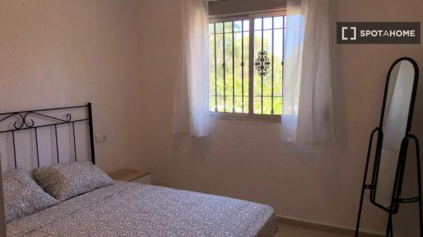 Piso en alquiler de 3 habitaciones en Córdoba