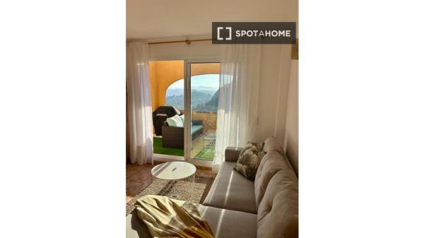 Apartamento inteiro de 2 quartos em Benitachell