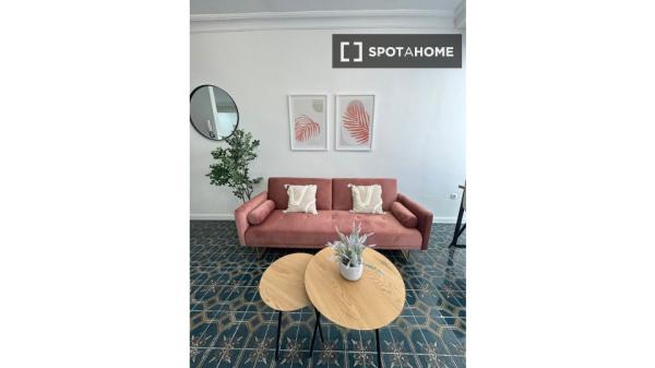 Apartamento de 3 dormitorios en alquiler en Macarena, Sevilla