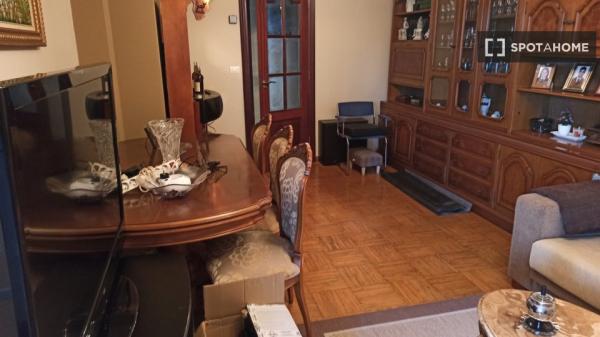 Quarto em apartamento partilhado em Vigo