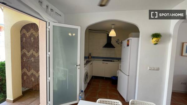 Apartamento inteiro de 2 quartos em Cales de Mallorca