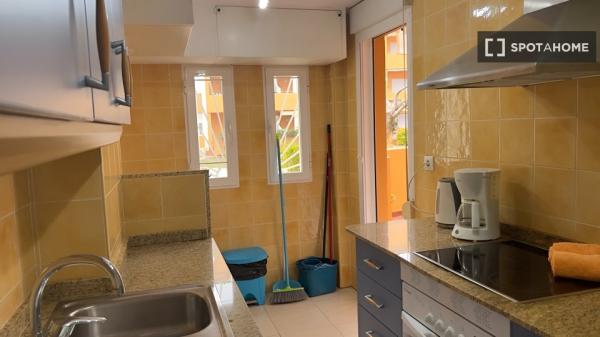 Whole 2 bedrooms apartment in Denia