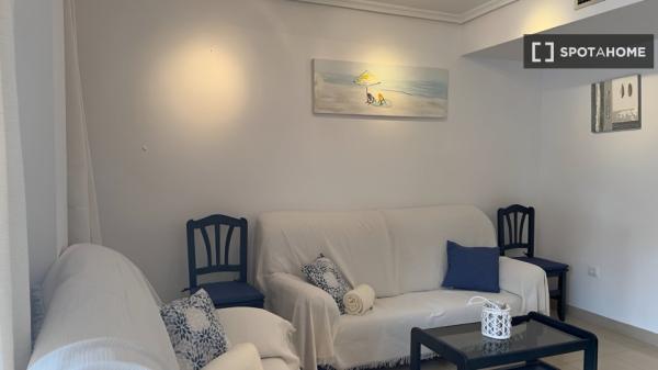 Apartamento completo de 2 dormitorios en Denia