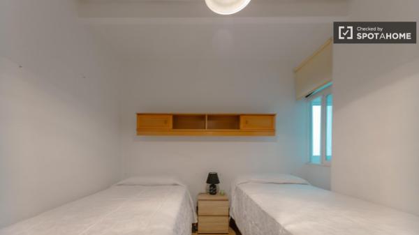 Apartamento de 2 dormitorios en alquiler en Valencia