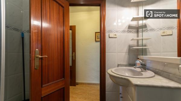 Apartamento de 2 dormitorios en alquiler en Valencia