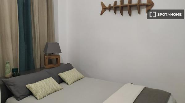 Apartamento de 2 dormitorios en alquiler en Valencia