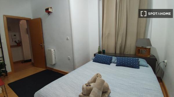 Apartamento de 2 dormitorios en alquiler en Valencia