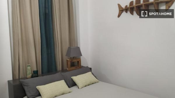 Apartamento de 2 dormitorios en alquiler en Valencia