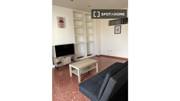 Quarto em apartamento compartilhado em Jaén