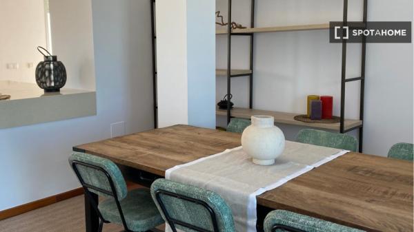 Apartamento de 3 dormitorios en alquiler en Jávea, Alicante