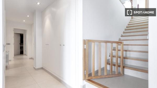 Appartement de 5 chambres à louer à Jávea, Alicante