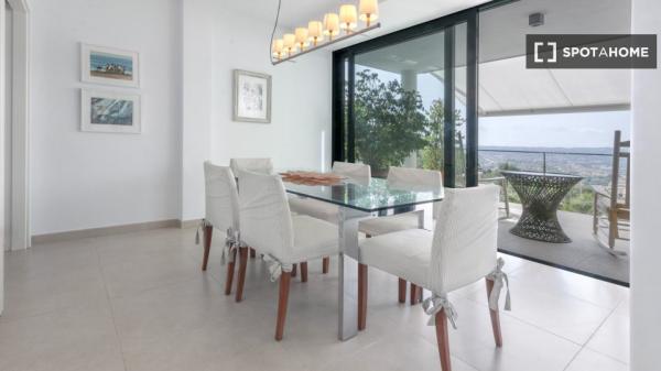 Apartamento de 5 quartos para alugar em Jávea, Alicante