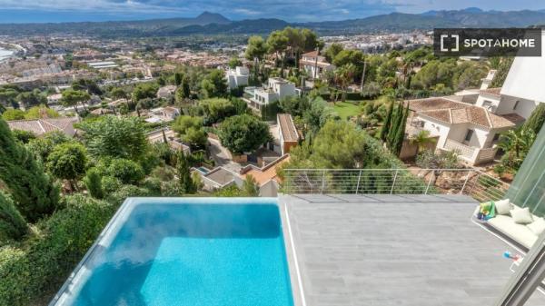 Apartamento de 2 quartos para alugar em Jávea, Alicante