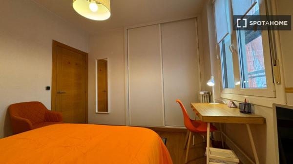 Quarto em apartamento compartilhado em Bilbao