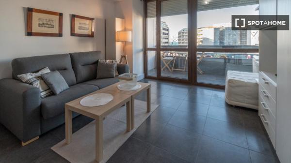 Apartamento estudio en alquiler en Playa De La Victoria, Cádiz