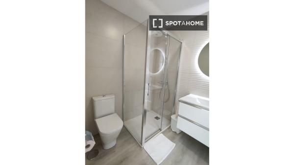 Apartamento completo de 3 quartos em Sevilla