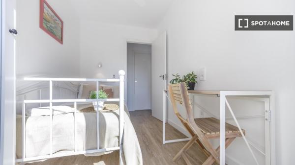 Schlafzimmer in einer 3-Zimmer-Wohnung