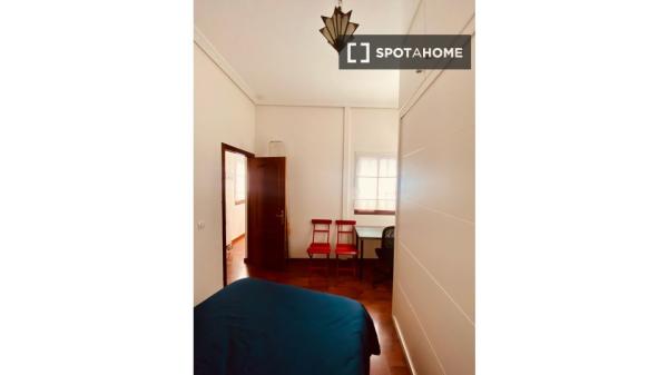 Apartamento de 1 quarto para alugar em Casco Antiguo, Sevilha