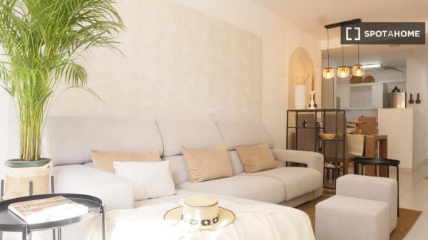 Room in shared apartment in Las Palmas de Gran Canari