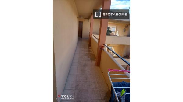 Room for rent in 2-bedroom apartment in Paterna, Valencia