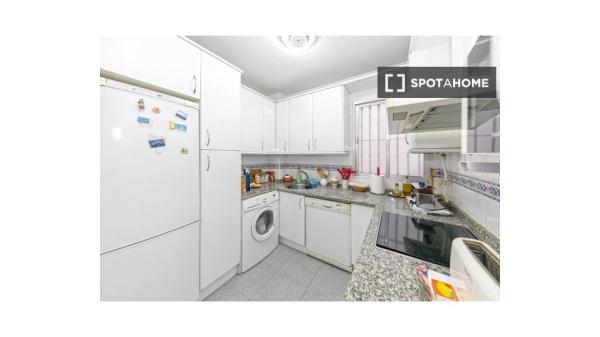 Apartamento entero de 4 habitaciones en Sevilla