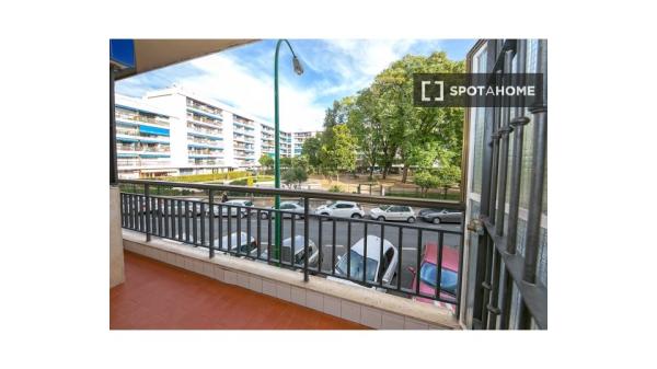 Apartamento completo de 4 quartos em Sevilla