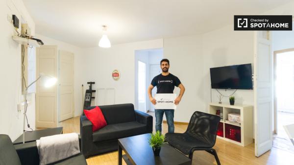 Compartir un apartamento de 9 dormitorios en Puerta del Sol, Madrid