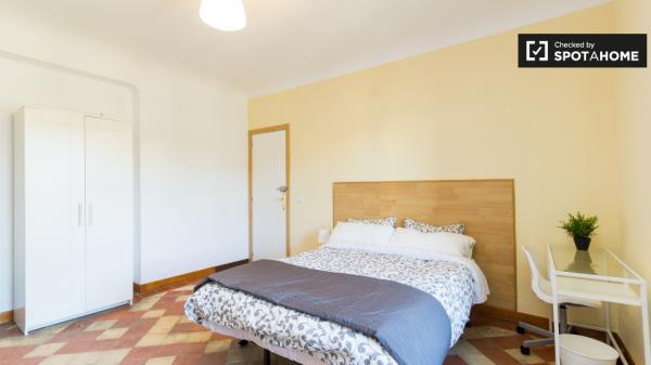 Compartir un apartamento de 9 dormitorios en Puerta del Sol, Madrid