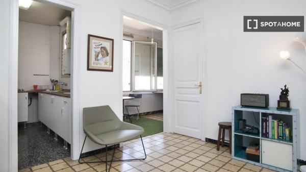 Quarto acolhedor para alugar em Eixample, Barcelona