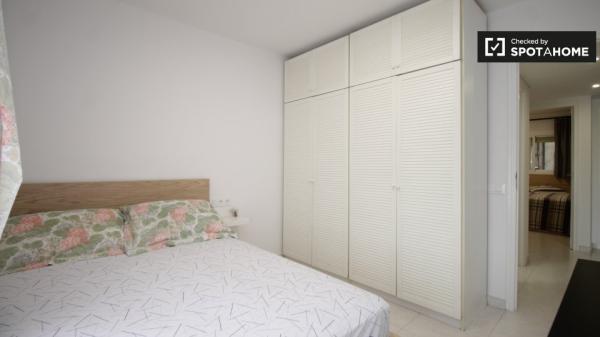 Partagez un appartement de 2 chambres à Sant Martí, Barcelone