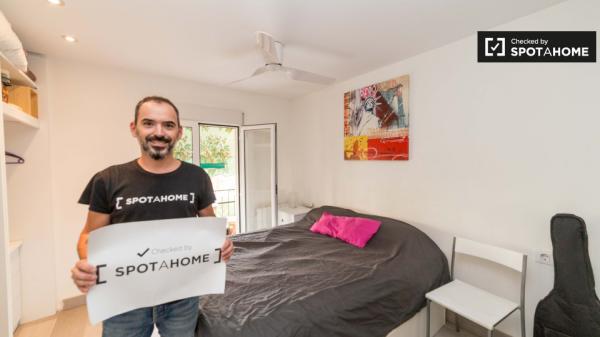 Se alquila habitación en piso en Quatre Carreres, Valencia