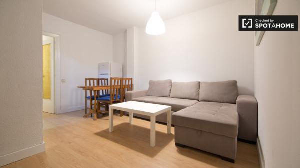 Comfortable room in shared apartment in Alcalá de Henares