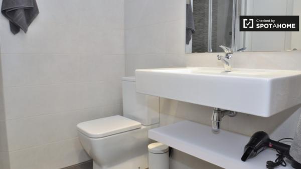 Moderno apartamento con piscina en alquiler en Poblenou, Barcelona