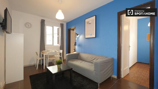 Se alquila habitación en apartamento de 3 dormitorios en Sants, Barcelona