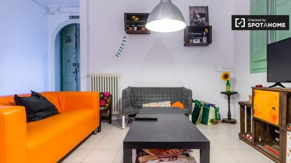 Grande quarto em apartamento de 12 quartos em Poblenou, Barcelona