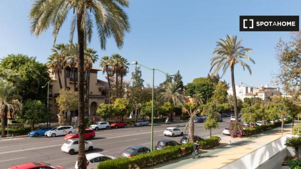 Zimmer zu vermieten in der Nähe des Campus Reina Mercedes, Sevilla