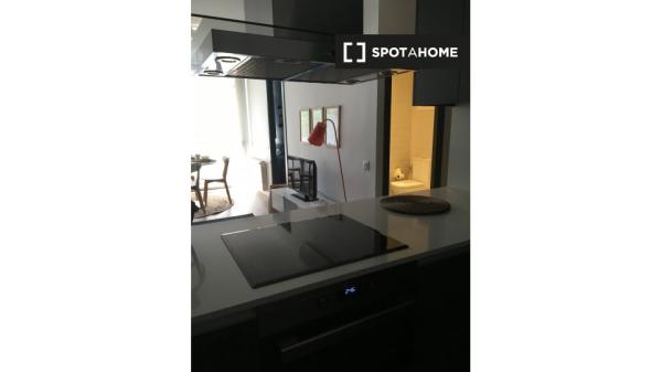 Apartamento de 2 dormitorios en alquiler en Les Corts, Barcelona