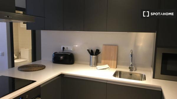 Apartamento de 2 dormitorios en alquiler en Les Corts, Barcelona