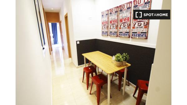 Apartamento de 3 dormitorios en alquiler en Esquerra Eixample, Barcelona