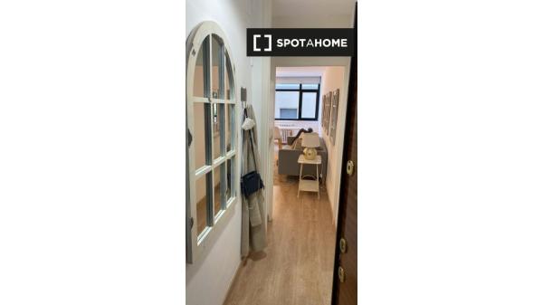 Apartamento de 2 dormitorios en alquiler en Les Corts, Barcelona