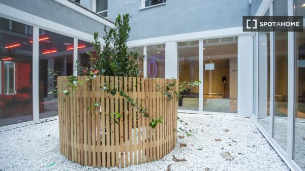 Se alquila habitación en residencia en Bilbao