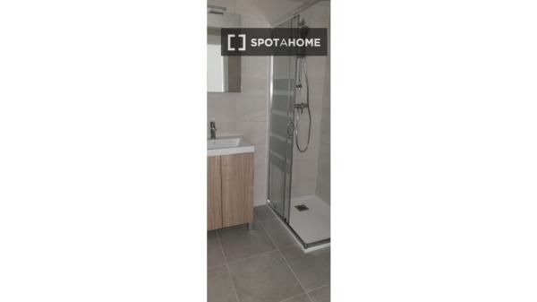 Apartamento entero de 2 dormitorios en Barcelona.