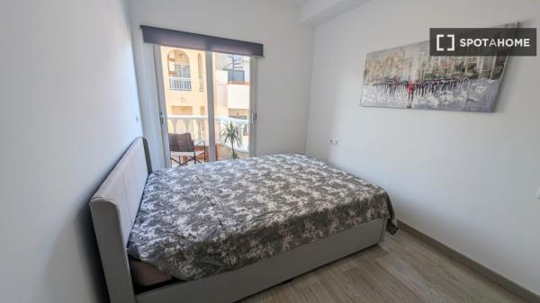 Ganze 1-Zimmer-Wohnung in Torrevieja