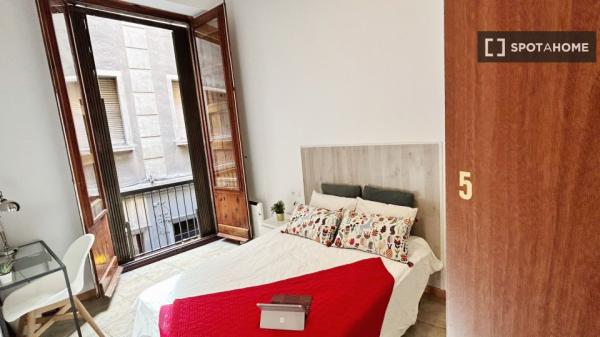 Room share in Barcelona