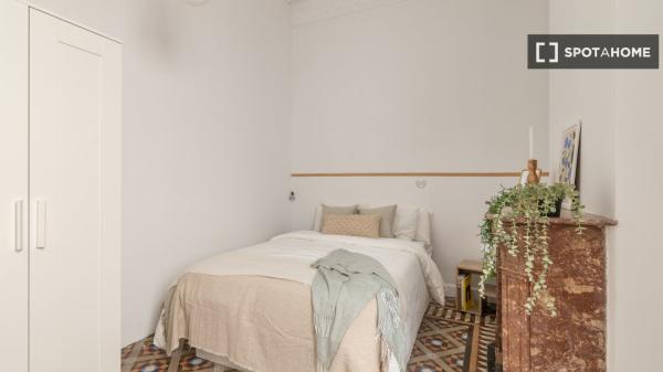 Habitaciones en apartamento de 5 dormitorios en Barcelona