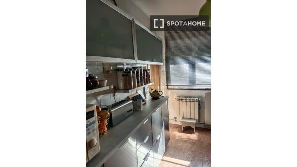 Quarto em apartamento compartilhado em Oviedo