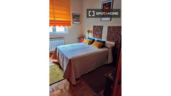 Quarto em apartamento compartilhado em Oviedo