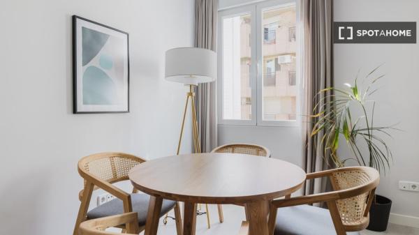 Apartamento de 2 dormitorios en Chamberí, Madrid