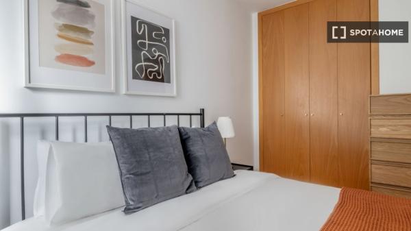 Apartamento de 2 dormitorios en alquiler en Chamartín, Madrid